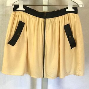Tan Front Zipper Skirt w/ Pockets